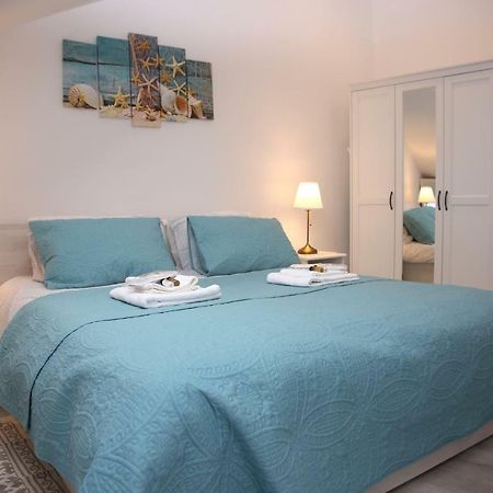 Sweet Suite With Free Private Parking Pula Exterior foto