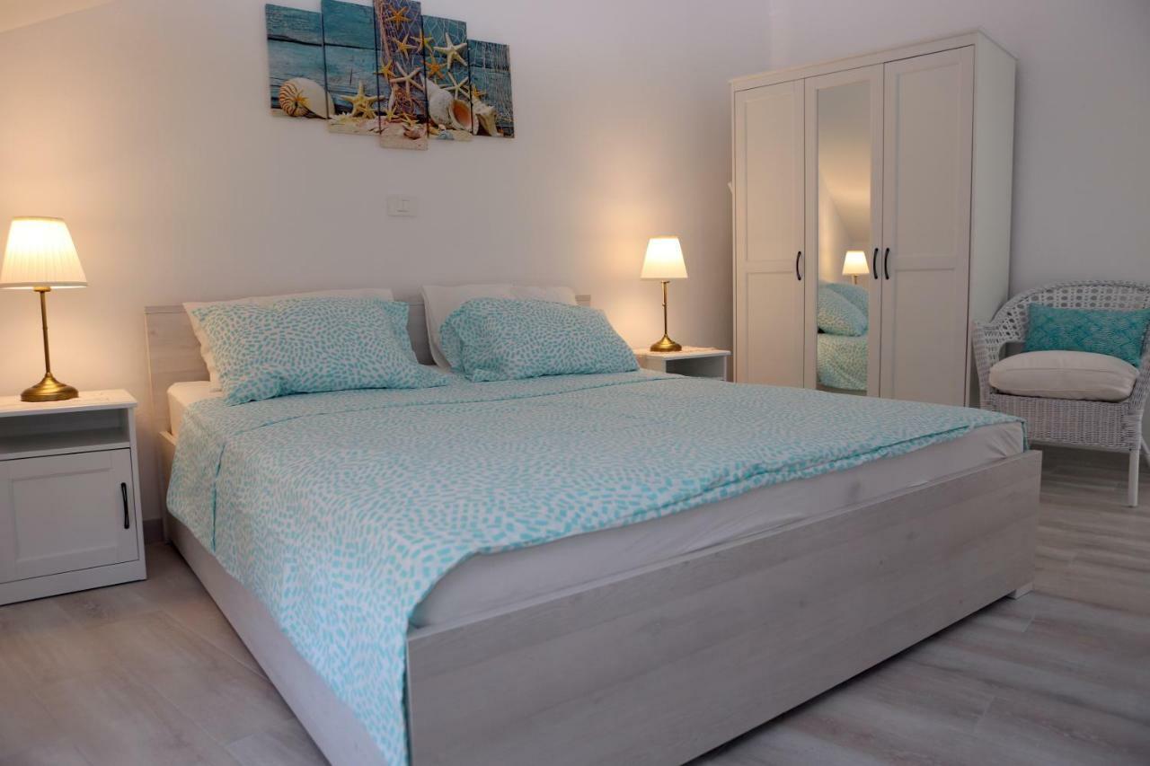 Sweet Suite With Free Private Parking Pula Exterior foto