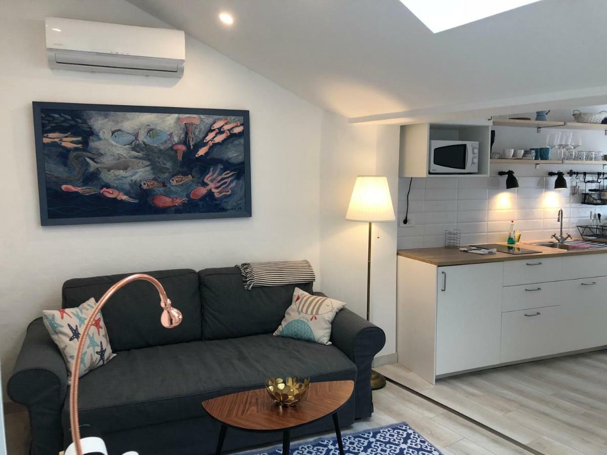 Sweet Suite With Free Private Parking Pula Exterior foto